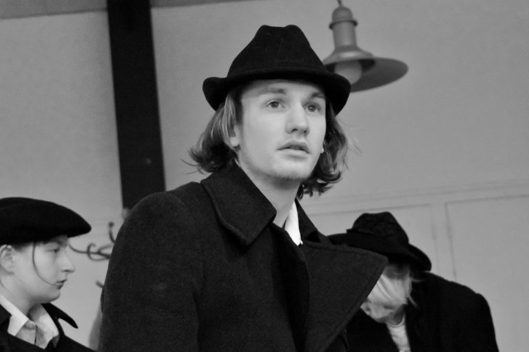 dentellieres-pourpres-theatre-paris-coaching-comediens-improvisation-monsieur-joseph